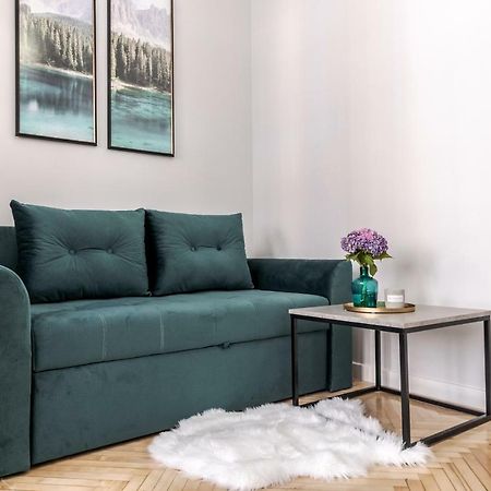 Modern Apartment Lviv Dış mekan fotoğraf
