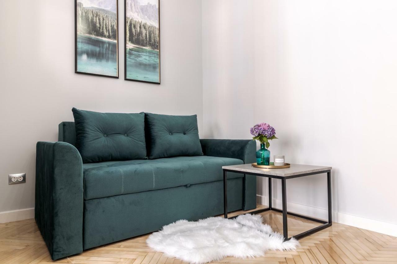 Modern Apartment Lviv Dış mekan fotoğraf