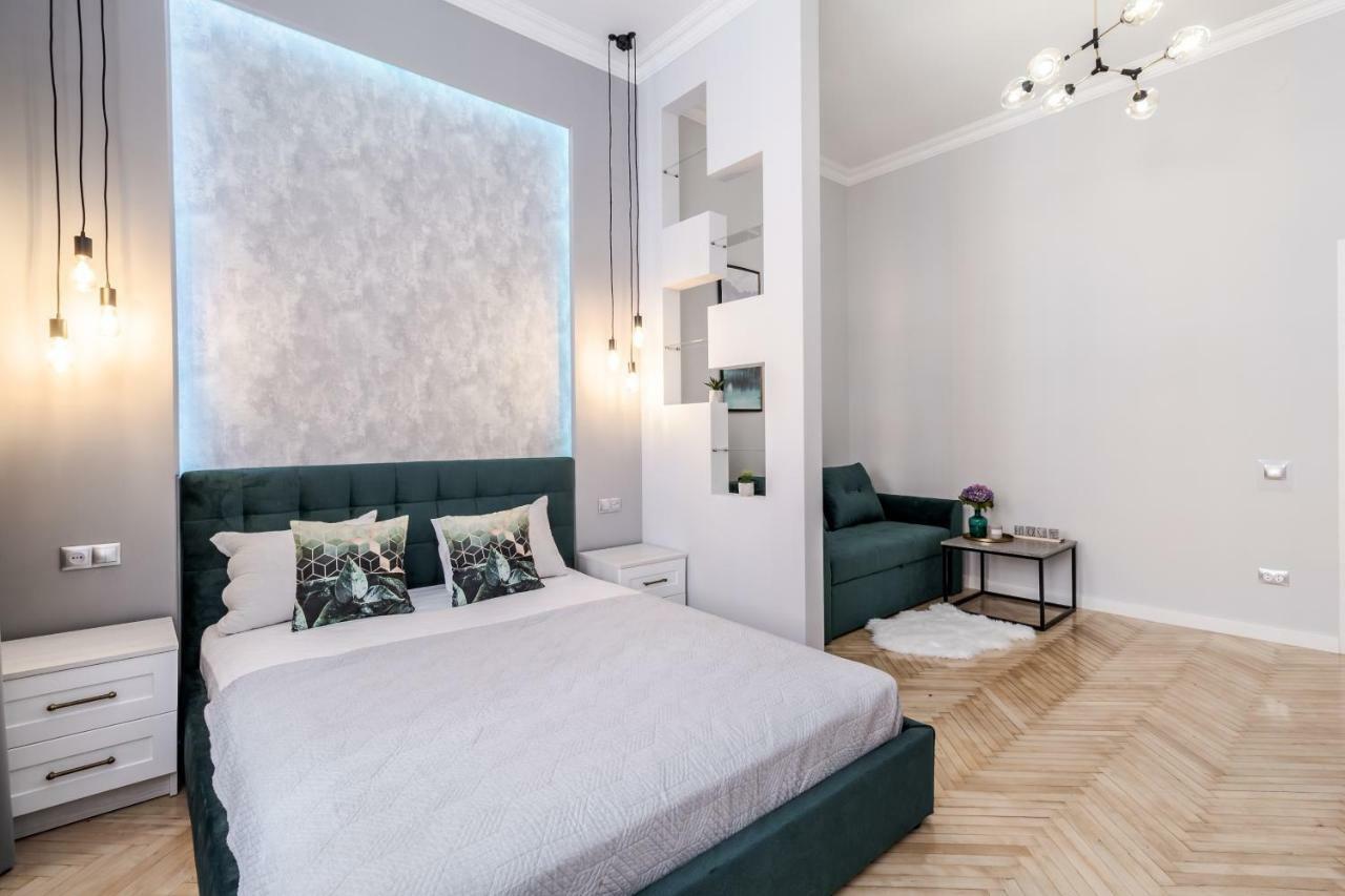 Modern Apartment Lviv Dış mekan fotoğraf